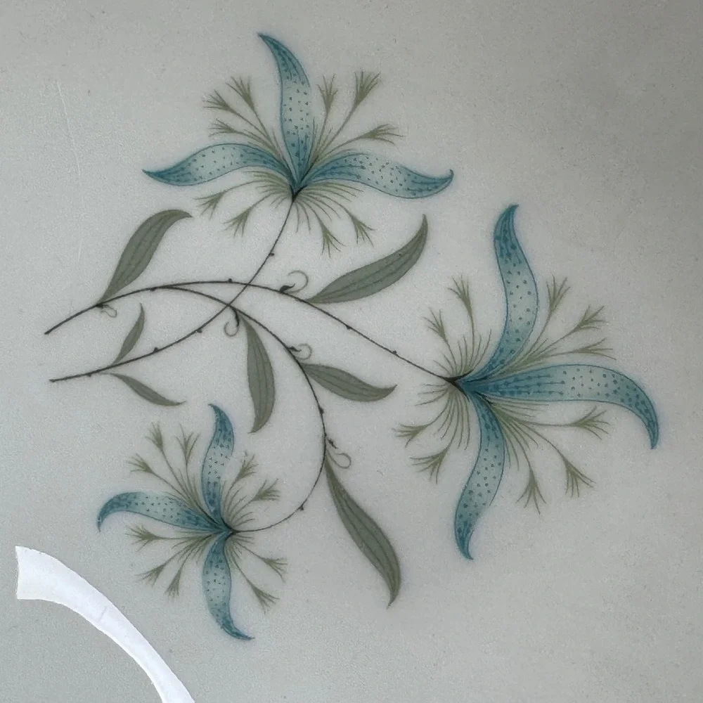Homer Laughlin Triumph Cynthia Fine China Fruit Dessert Bowls Set of 8 Blue Lily